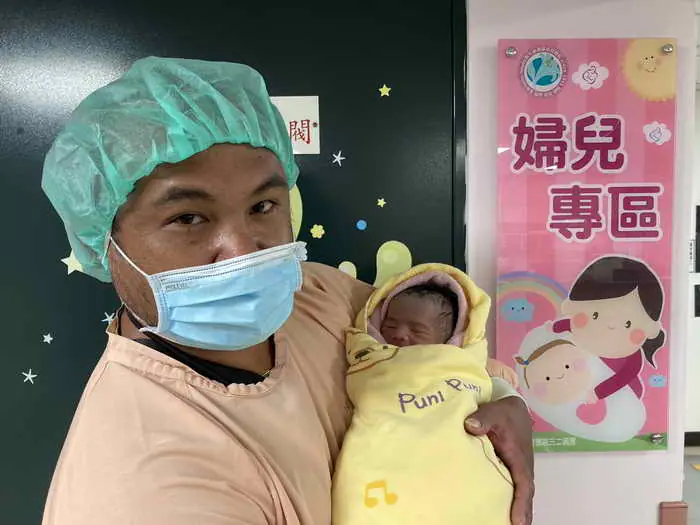 喜迎國慶寶寶 祖孫三代皆國慶日出生 普天同慶