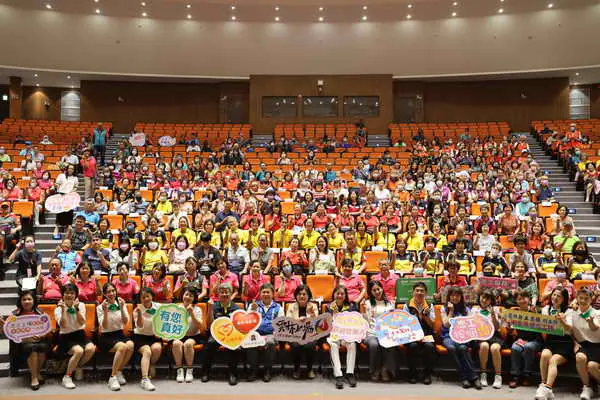 國際志工日快樂 雲縣表揚績優志工暨團隊