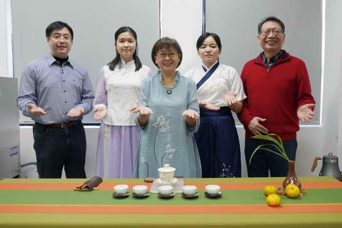 大葉大學藥保系協助在地文藝展演 鹿港國中美術班畢展飄茶香