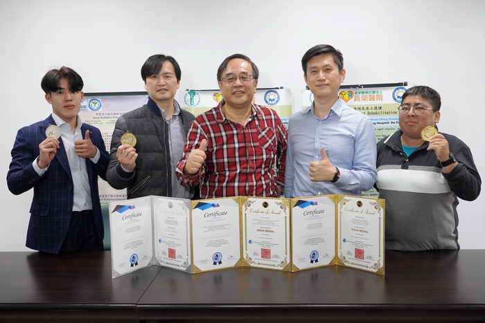 大葉攜手醫院搞發明 環工系高雄發明展奪金和銀