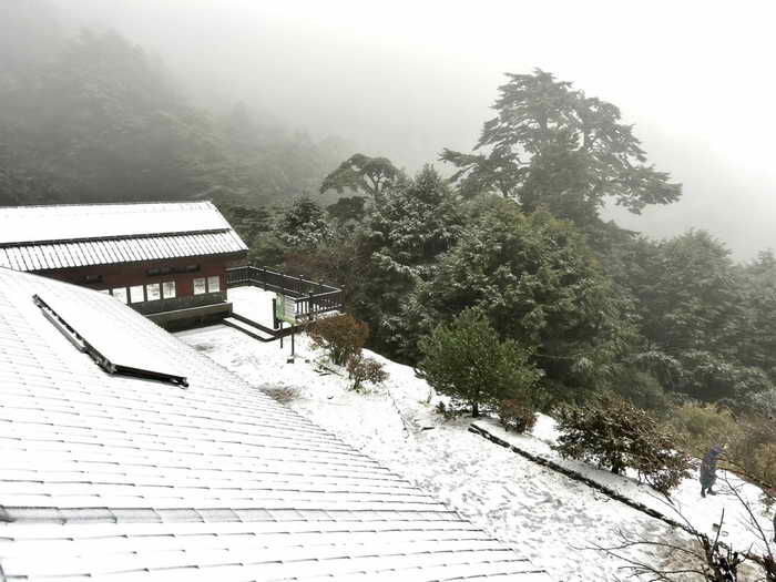 天池山莊下雪1