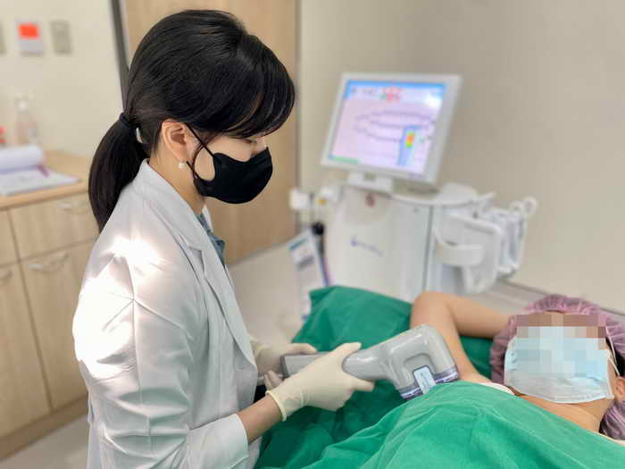女國中生腋下多汗 微波除汗擺脫社交障礙 1