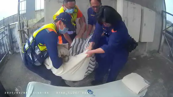 婦服藥尋短 竹山警橫跨雲林縣火速尋獲即刻救援1