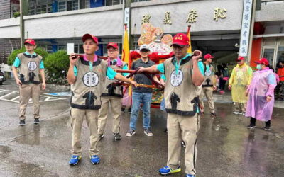 媽祖繞境駐駕校園,中市安定雨天同行