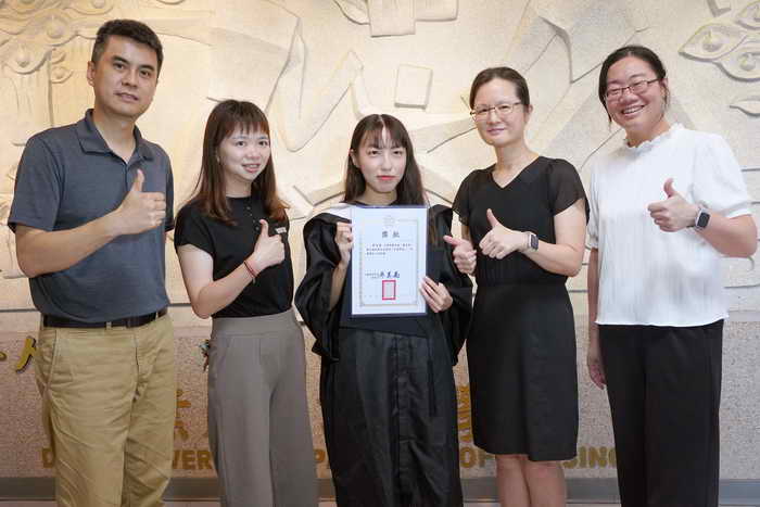 實習學業雙冠王 大葉大學護理學系吳佳真獲護理學會獎學金