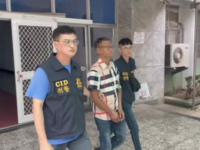 小偷騎滑板車溜進宮廟偷香油錢 斗六警循線逮捕送辦1