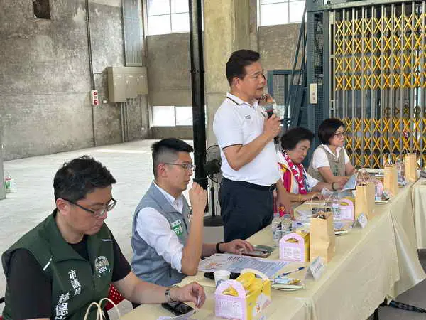市議會教文委員實地踏查台中菸葉廠 共議歷史場域活化新契機1