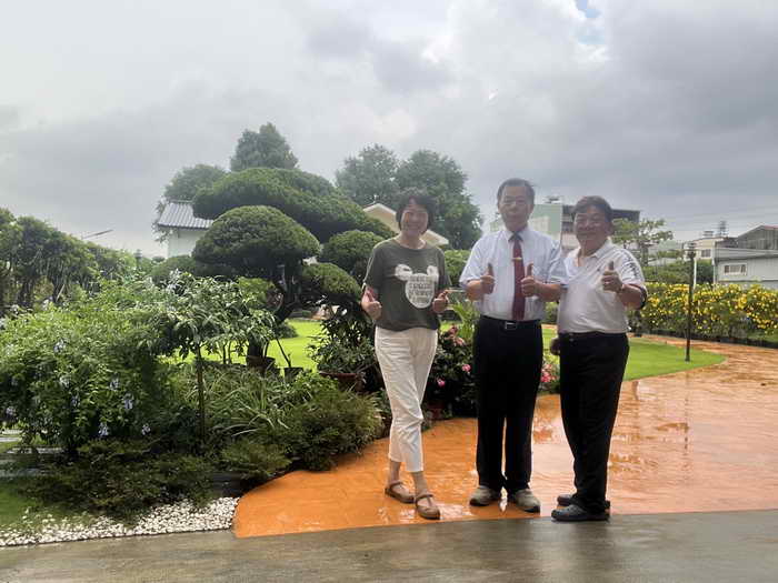 張德欽社長 梁敏兒總經理與洪凱強拜會林大森董事長受到熱烈歡迎 招待