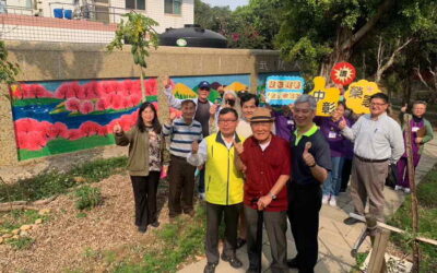 彩繪心中桃花源 中彰榮家牆面煥然一新