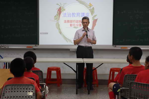 彰化分署與中華職棒聯盟強強聯手1