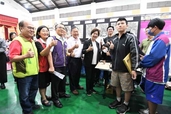 彰化國中技藝教育成果豐碩 表揚技藝超群師生及學校