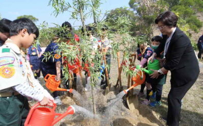 彰化大手牽小手一起種樹 香山步道東方公園蛻變魔法森林