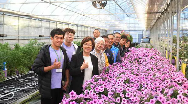 彰化縣補助花農買節能電燈泡 挹注千萬元 最高補助3萬元1