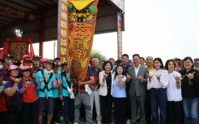 六房媽熱鬧過爐 成千上萬信徒隨行祈福