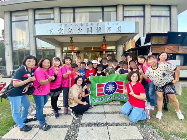 手作披薩歡慶中秋 真善美聯誼會與育幼院童共度佳節1