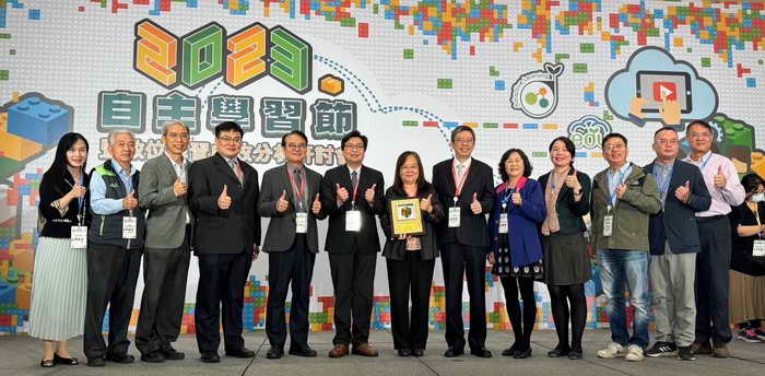 數位翻轉偏鄉教育 南投縣數位學習推動績效獲教育部特優全國第一肯定1