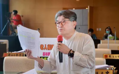 李中議員指物價年年上漲,但安養中心等老人養護機構收費卻無法調漲,讓業者大嘆難經營