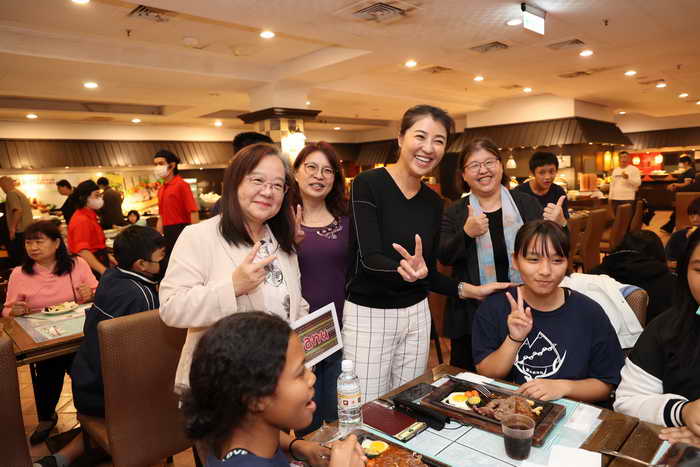 民和國中濁岸合唱團參加韓國濟州島合唱節大賽奪四大獎 許淑華縣長依諾請吃牛排1