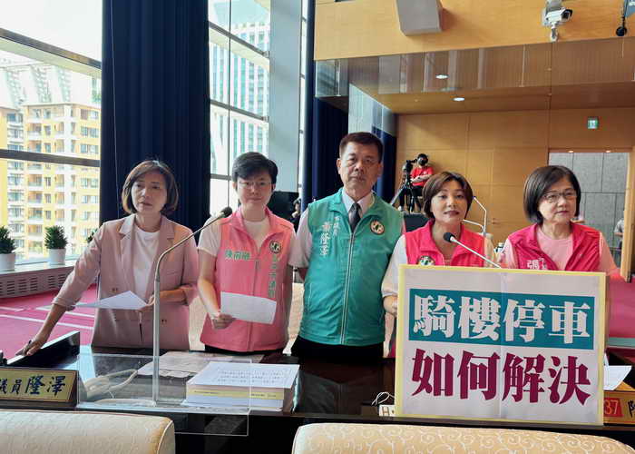 民進黨市議員陳雅惠為民請命