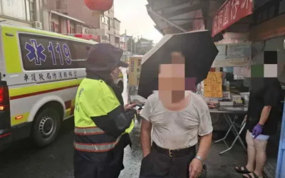 滂沱大雨護老翁返家 員警視民如親受讚揚