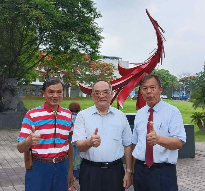 為人謙和 正心正念 熱心公益 認真服務 廣結善緣的臺灣文獻館館長張鴻銘屆齡榮退 張德欽社長祝福張鴻銘館長一生喜樂1