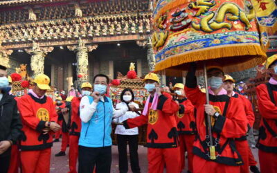 無形文化資產五股開臺尊王過爐隆重登場 循古禮烏紅帽唱班呼請啟駕