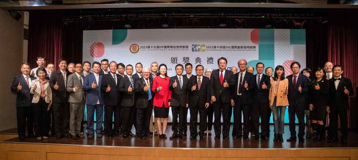 營建機具排放自主管理 中市金級標章核發數1