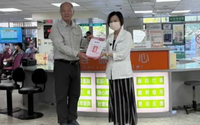 「玩色彩.悅心靈」南投醫院攜手畫話協會創造藝術小天地