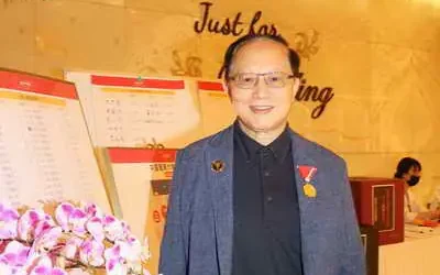 白疤之父-曹賜斌醫師 中國醫藥大學《典範校友》寫下台灣美容整形新頁、接軌國際