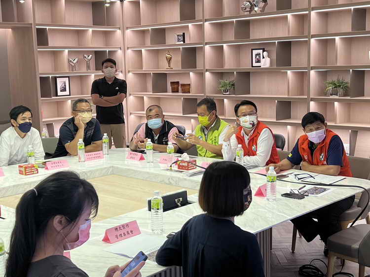 立委莊競程協調中華 台哥大與遠傳等三大業者解決改善手機通訊品質不佳問題1