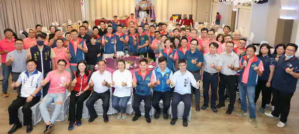 第七屆南投縣青農聯誼會會員大會 許淑華縣長代言活力杯並允持續幫助南投青農打拚1