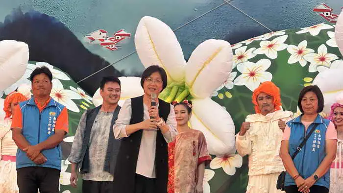 紙風車劇團熱演1