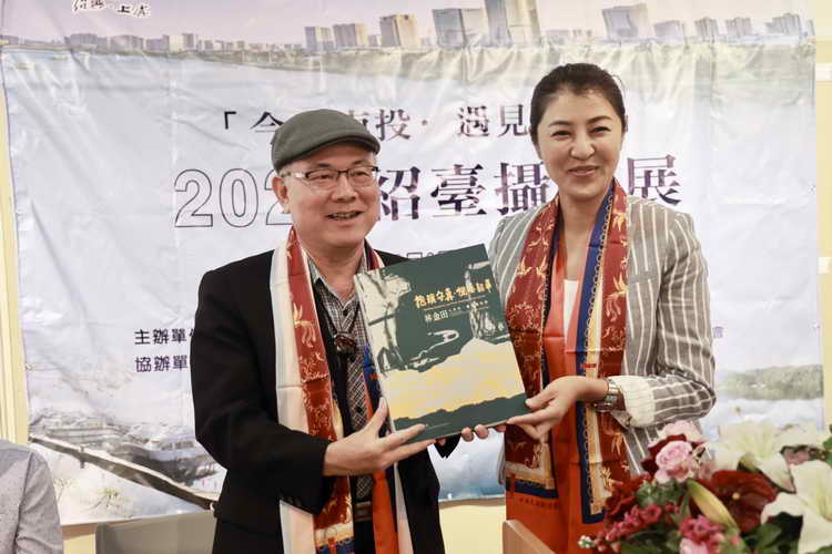 紹台攝影聯展開幕 許淑華縣長出席致意1