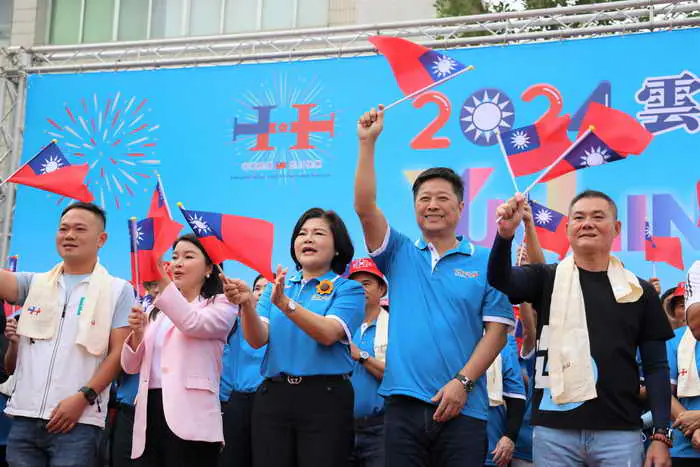 縣長張麗善出席雲林國慶升旗健走 邀鄉親共襄盛舉2024國慶焰火在雲林 同慶中華民國生日快樂