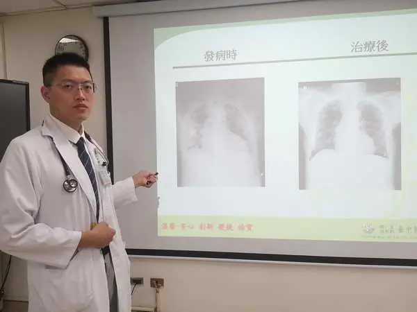 老菸槍小感冒突呼吸喘咳血 嚴重肺炎醫救回一命