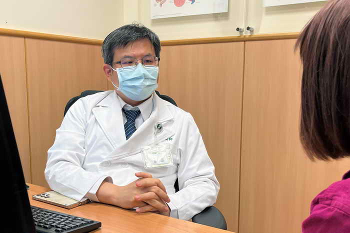 胃癌四期免疫治療合併化療 老婦腫瘤消失1