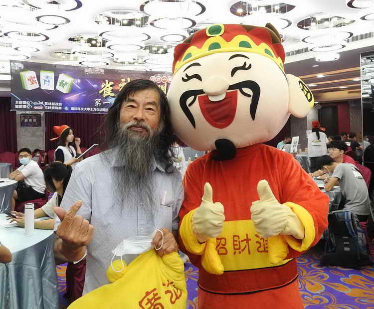 腦力激盪拚高下 第一屆雲青盃電競麻將俠大賽吸引百人參戰1