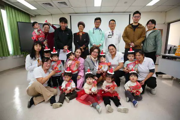 臺中醫院分享「生得少更要教得好」的育兒經驗1