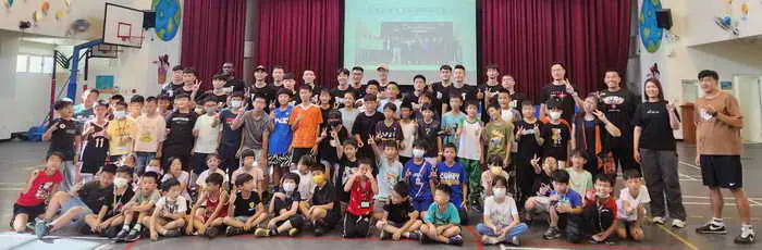 臺銀籃球公益關懷活動High翻校園1