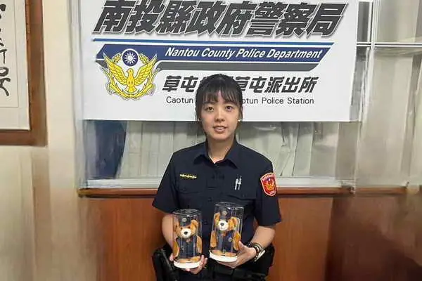 草屯分局員警致力為民服務工作1