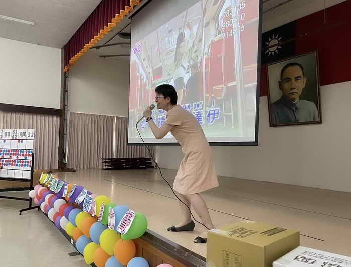 草屯療養院辦理唱快人聲卡拉OK比賽 大地震的驚嚇 透過高聲唱歌慢慢釋放壓力與紓壓1