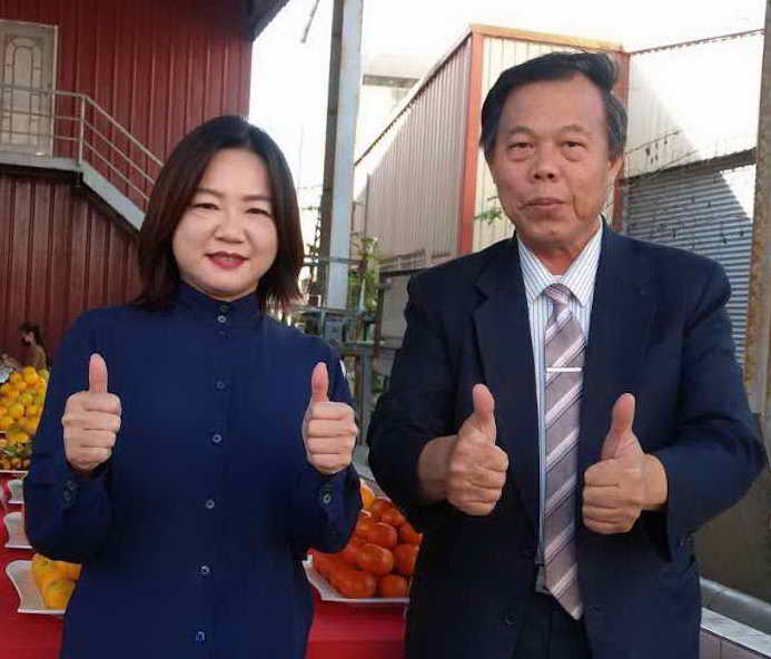 草屯鎮表揚模範母親 南投縣長許淑華 立委馬文君祝福母親節快樂1