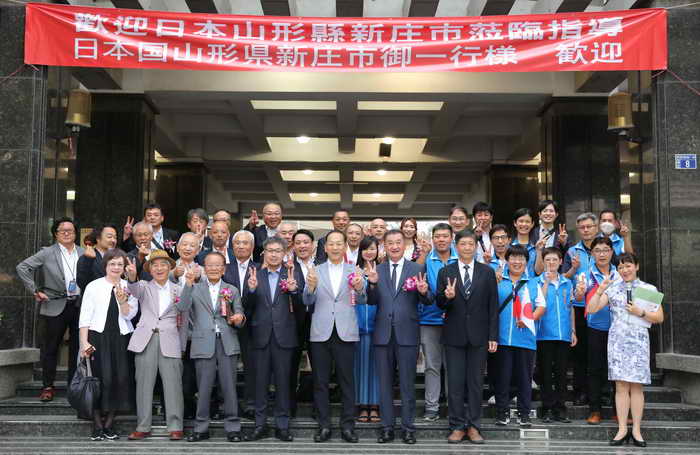草屯鎮長簡景賢歡迎日本新庄市蒞臨 友好交流促進兩市 鎮的產業1