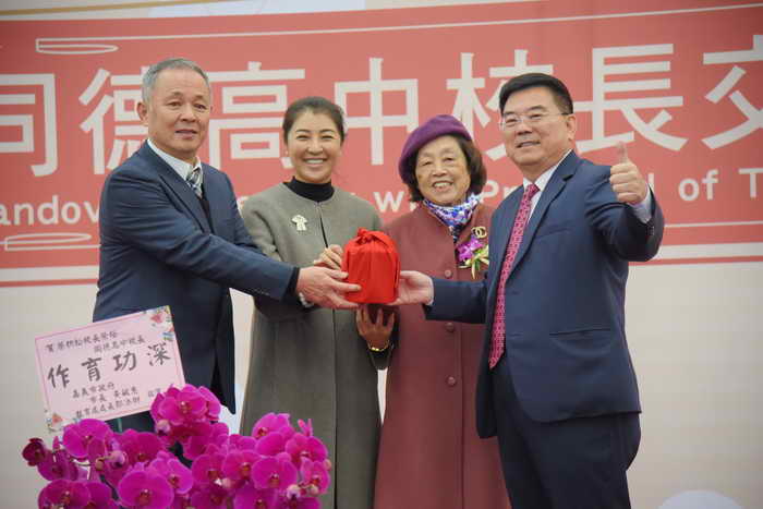 蔡枳松接任同德高中校長 許淑華縣長肯定辦學成績1
