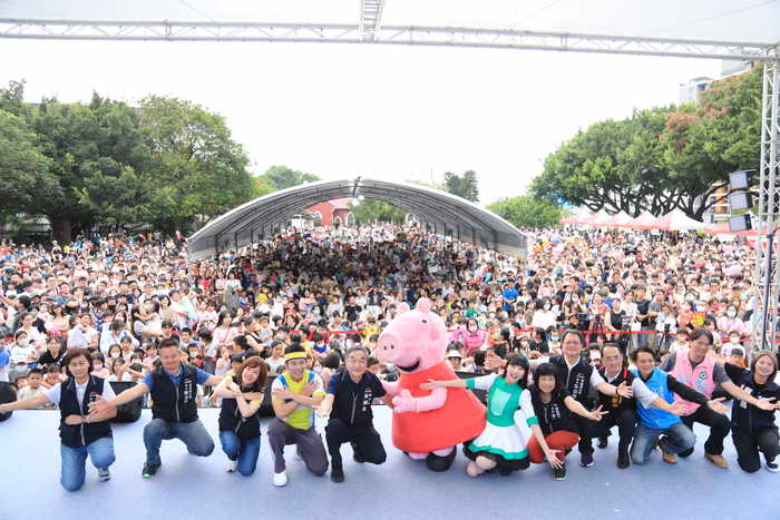 超萌佩佩豬空降台中