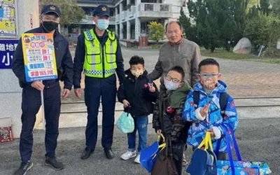 開學囉!草屯警學生安維勤務暨防詐宣導啟動