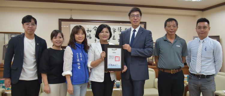 關懷弱勢 雲林縣長張麗善感謝益富公司捐贈營養食品1