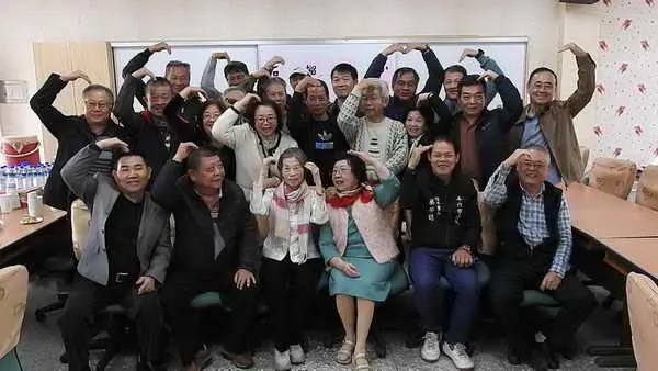 雲林石榴國小第28屆畢業校友今年65歲年初三首次舉辦離校52年同學會1