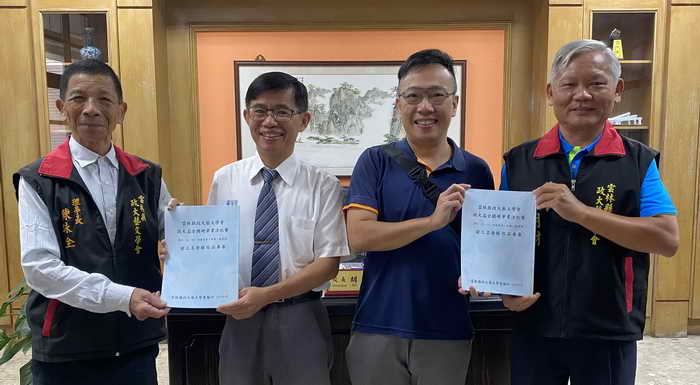 雲林縣政大藝文學會硬筆書法教育展及春聯作品展覽歡迎鄉親蒞臨指導1
