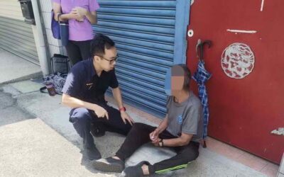雲林縣斗六分局斗六派出所日前接獲民眾報案,稱住家前疑似有迷途老翁須警方到場協助